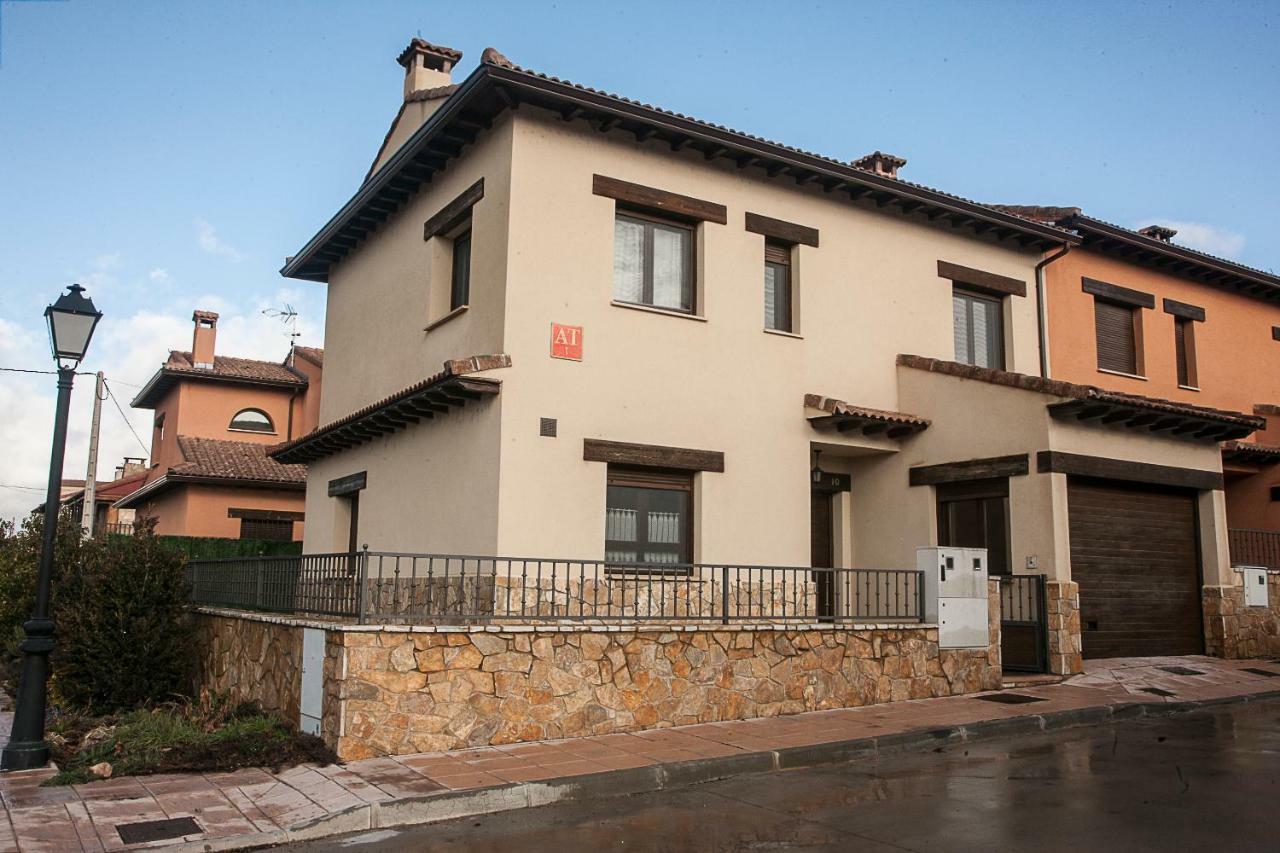 Apartamento El Palomar Ayllón Exteriör bild